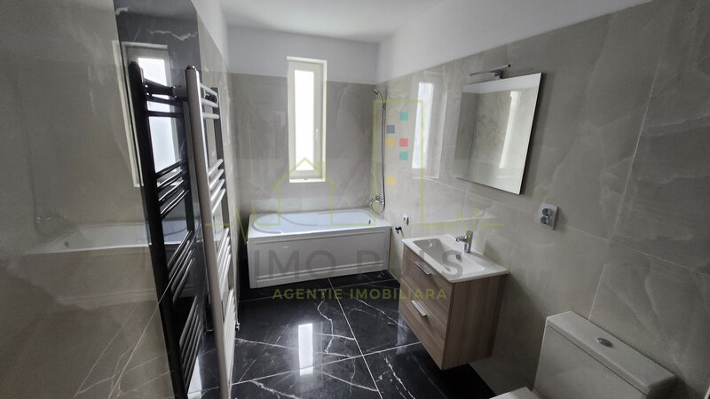 Timisoara Decomandat. Bucatarie separata. Loc de parcare